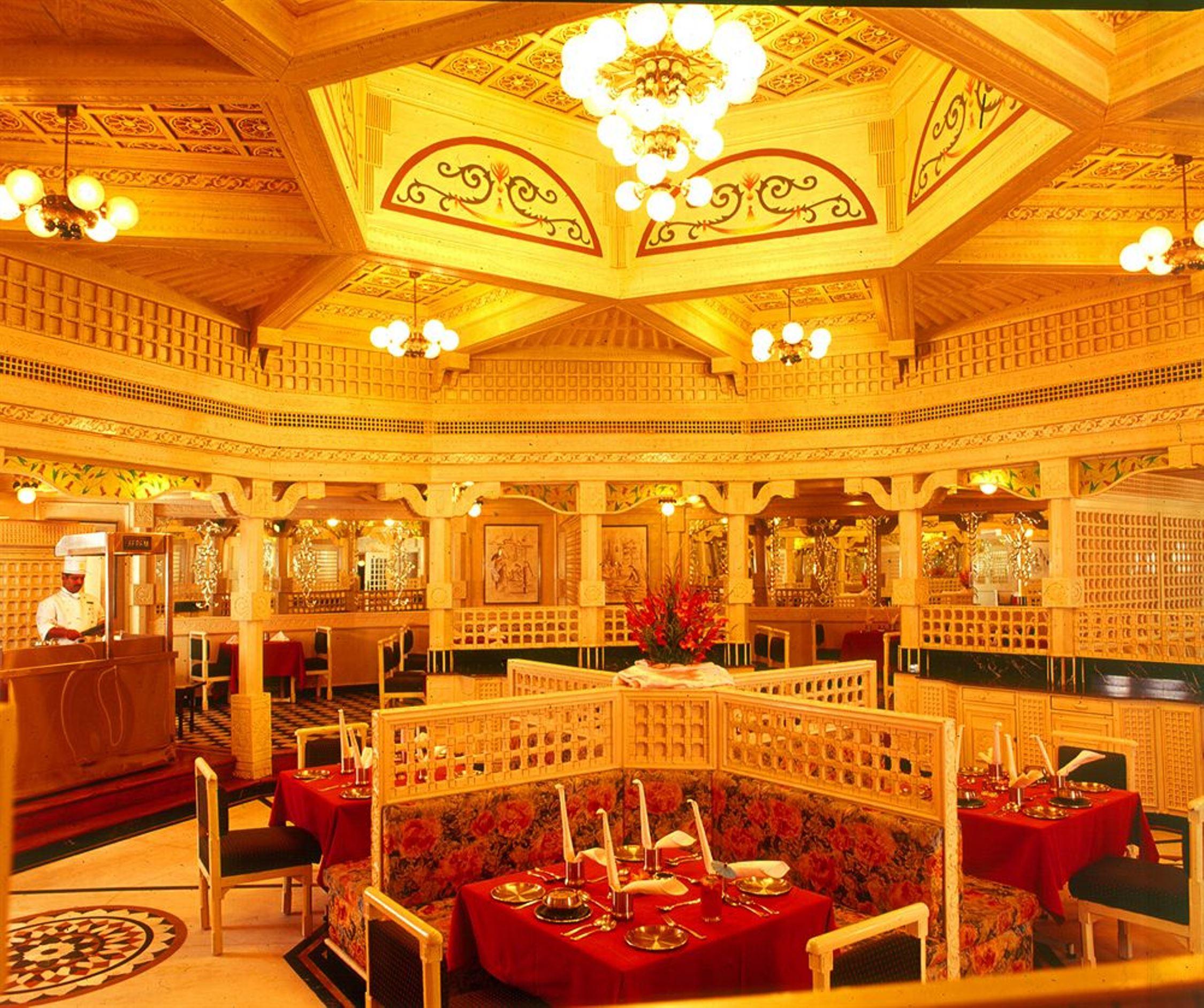 Savera Hotel Chennai Restaurant photo